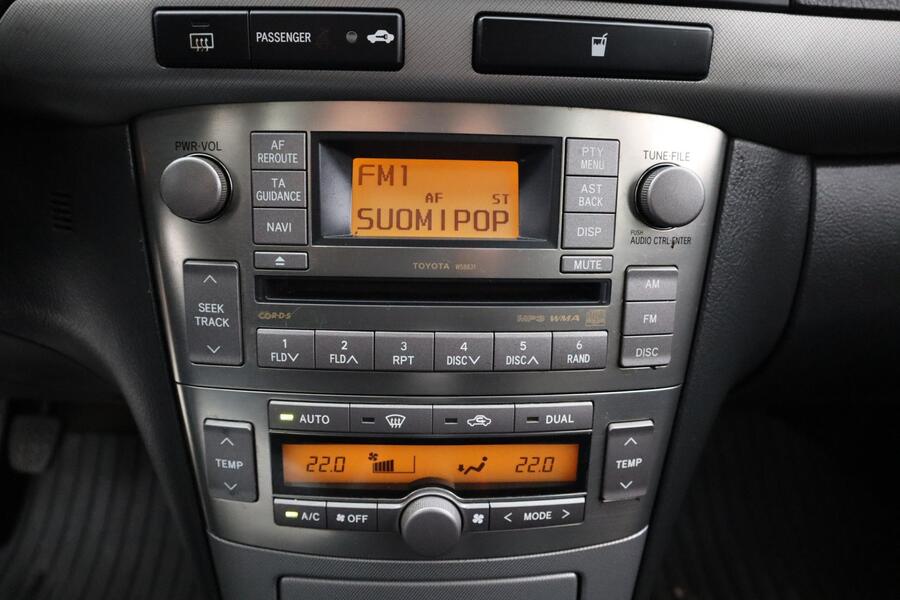 Toyota Avensis vaihtoauto