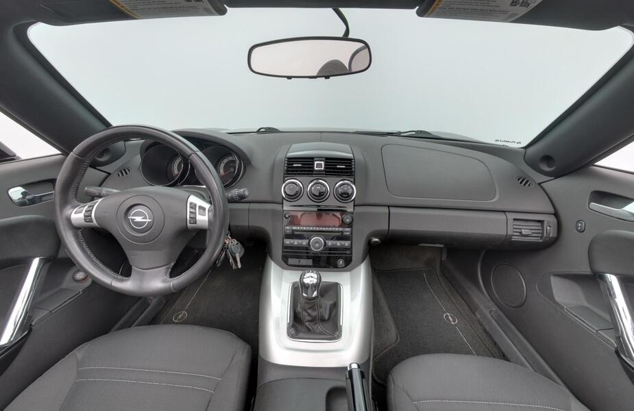Opel GT vaihtoauto