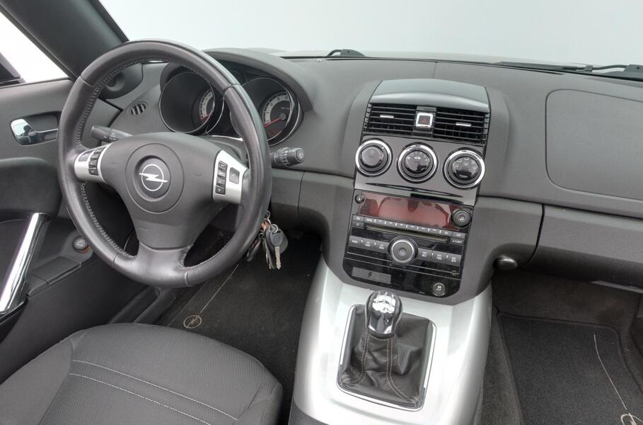 Opel GT vaihtoauto