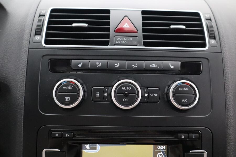 Volkswagen Touran vaihtoauto