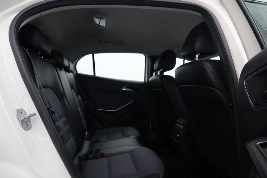 Mercedes-Benz GLA vaihtoauto