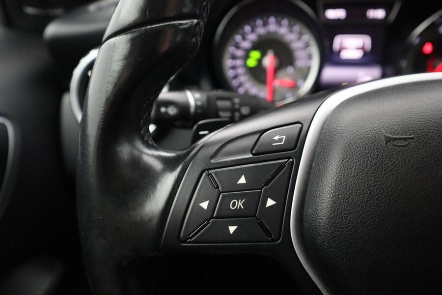 Mercedes-Benz GLA vaihtoauto