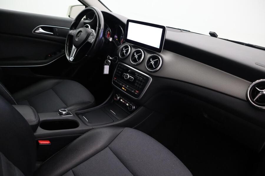 Mercedes-Benz GLA vaihtoauto