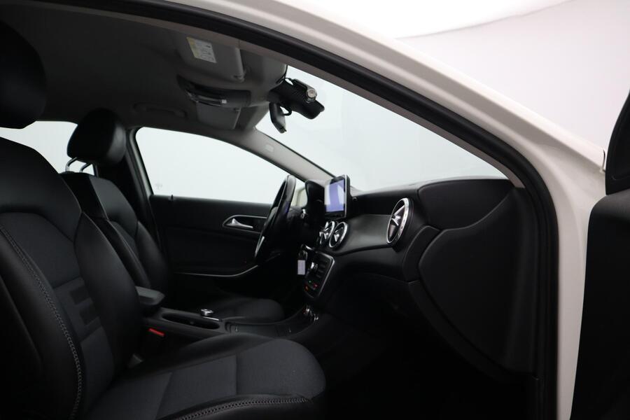 Mercedes-Benz GLA vaihtoauto