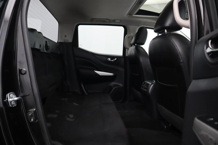 Nissan Navara vaihtoauto