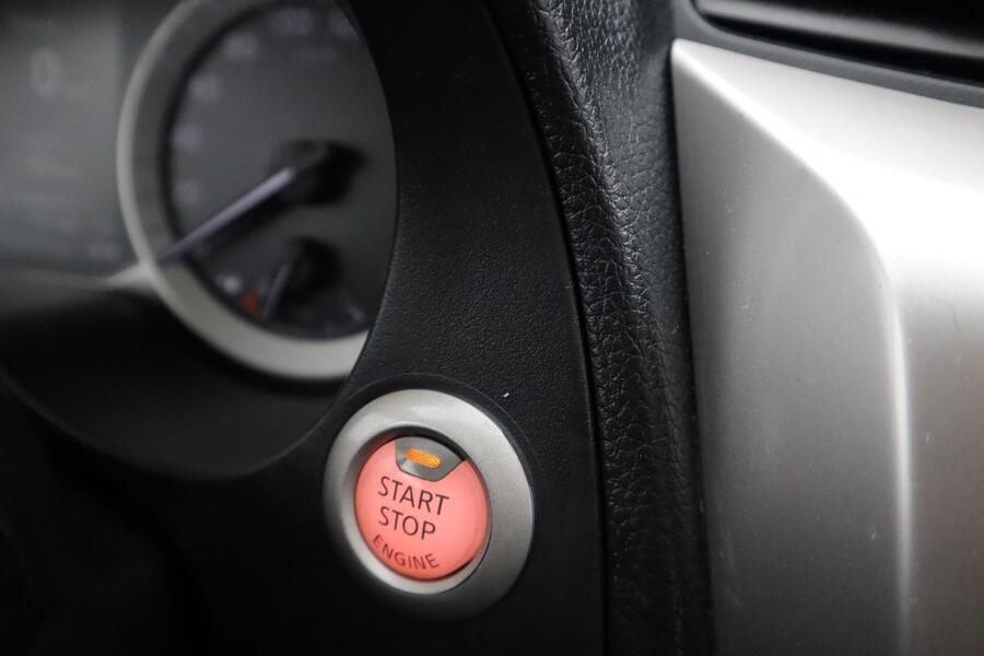 Nissan Navara vaihtoauto