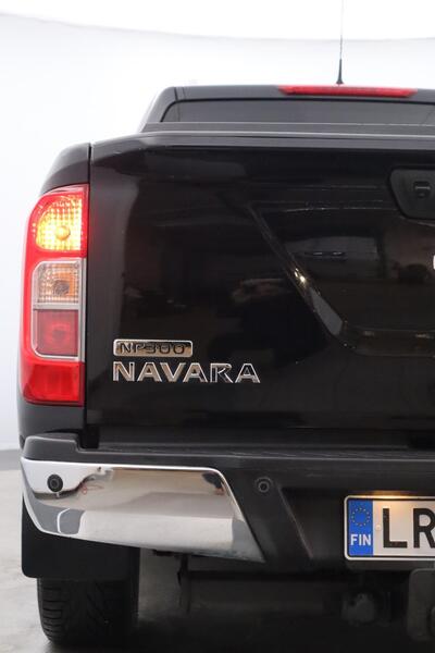 Nissan Navara vaihtoauto