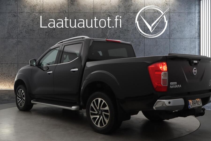 Nissan Navara vaihtoauto