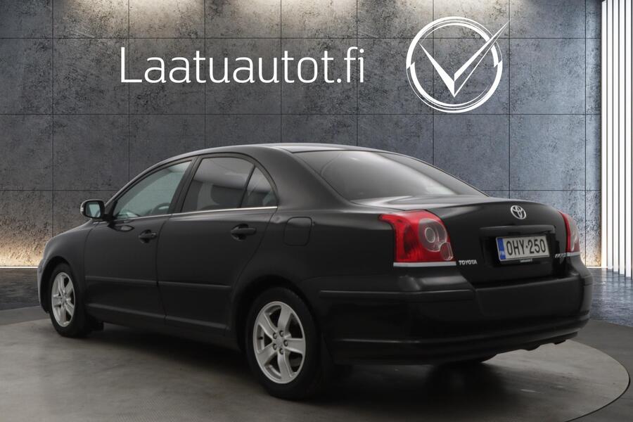 Toyota Avensis vaihtoauto