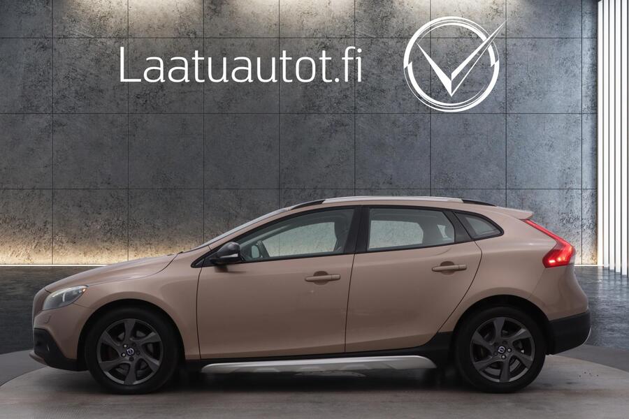 Volvo V40 Cross Country vaihtoauto
