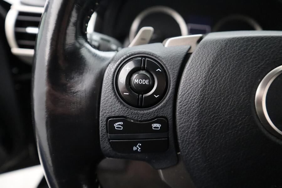 Lexus IS vaihtoauto