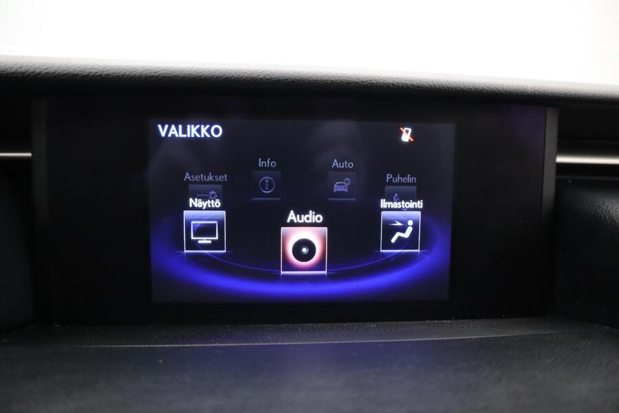 Lexus IS vaihtoauto