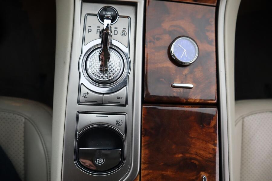 Jaguar XF vaihtoauto