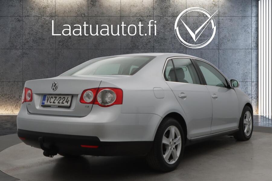 Volkswagen Jetta vaihtoauto