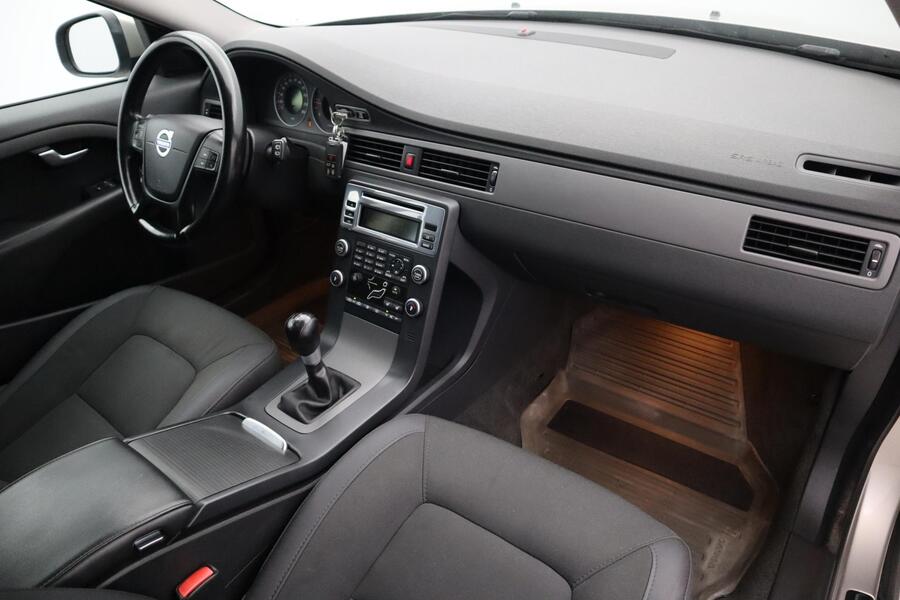 Volvo V70 vaihtoauto