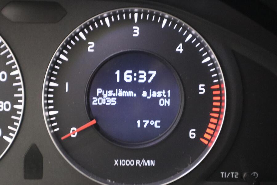 Volvo V70 vaihtoauto