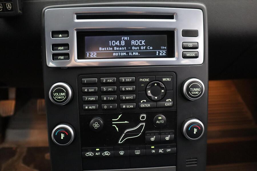 Volvo V70 vaihtoauto