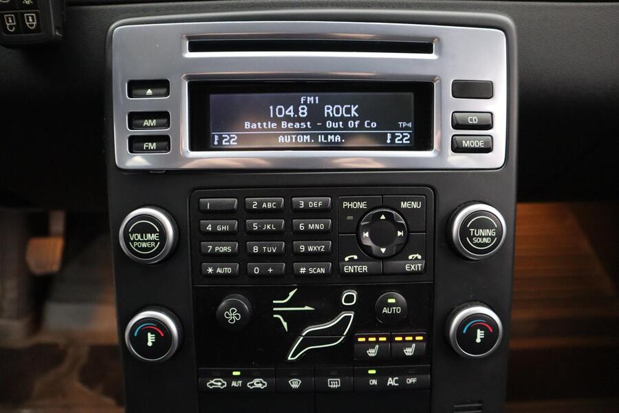 Volvo V70 vaihtoauto