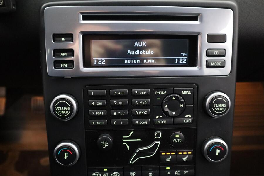 Volvo V70 vaihtoauto