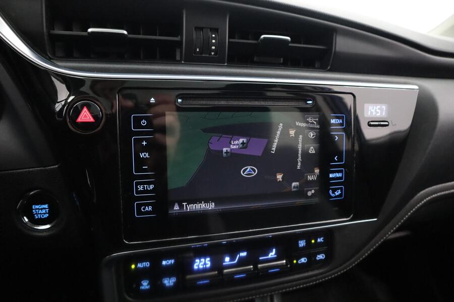 Toyota Auris vaihtoauto