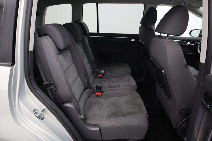 Volkswagen Touran vaihtoauto