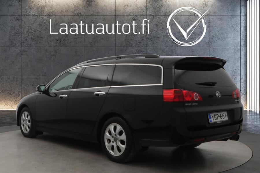 Honda Accord vaihtoauto