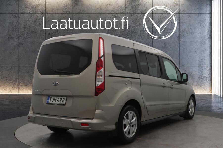 Ford Grand Tourneo Connect vaihtoauto