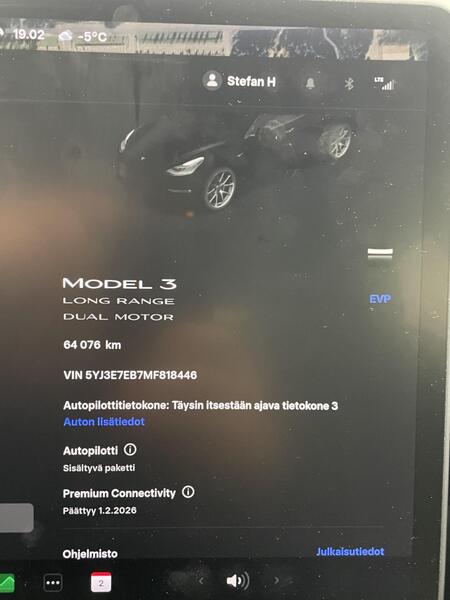 Tesla Model 3 vaihtoauto