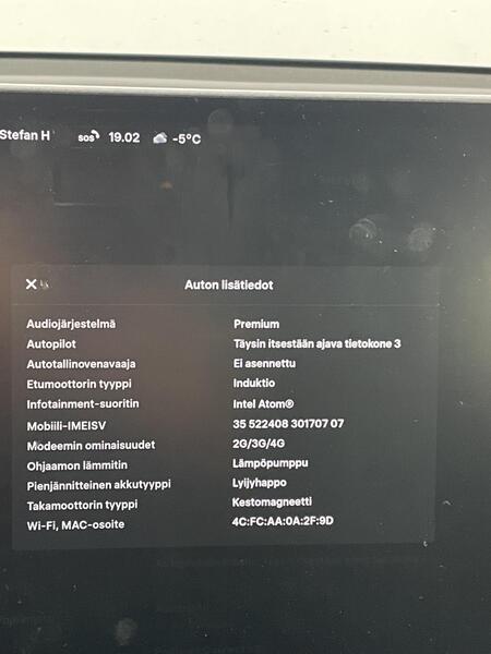 Tesla Model 3 vaihtoauto