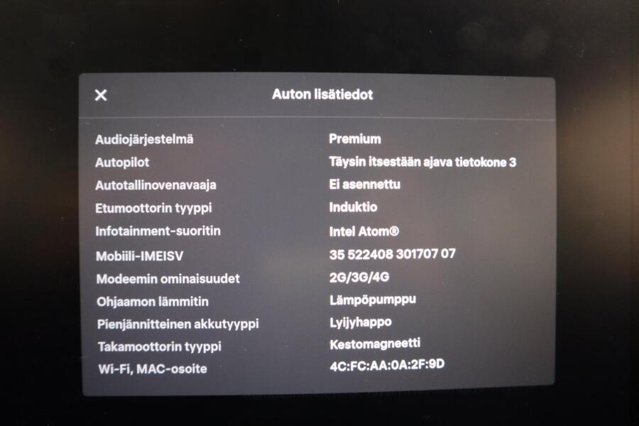 Tesla Model 3 vaihtoauto