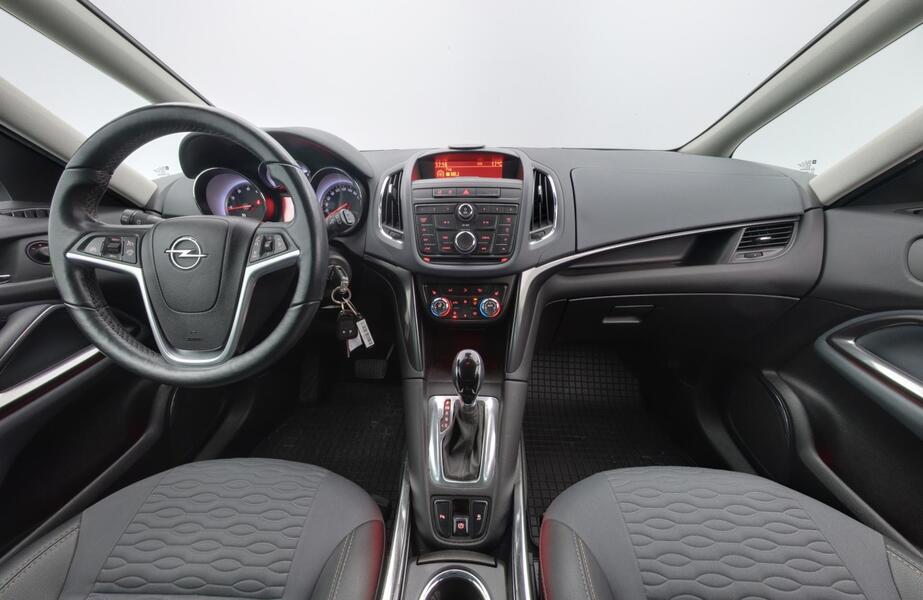 Opel Zafira Tourer vaihtoauto