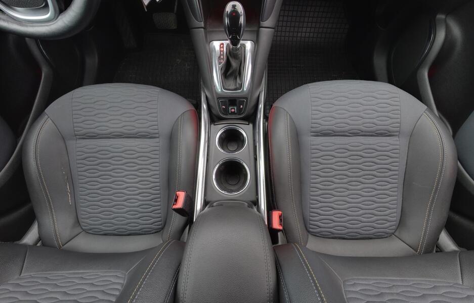 Opel Zafira Tourer vaihtoauto