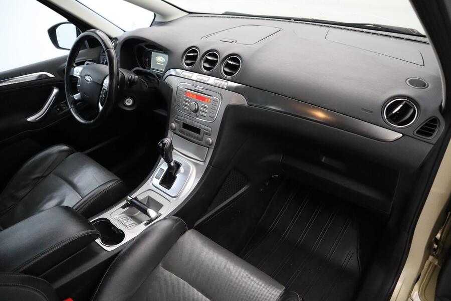 Ford S-MAX vaihtoauto