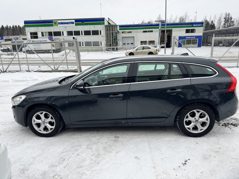 Volvo V60 vaihtoauto