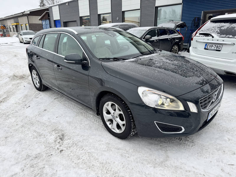 Volvo V60 vaihtoauto