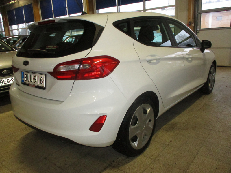 Ford Fiesta vaihtoauto