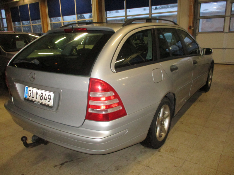 Mercedes-Benz C vaihtoauto