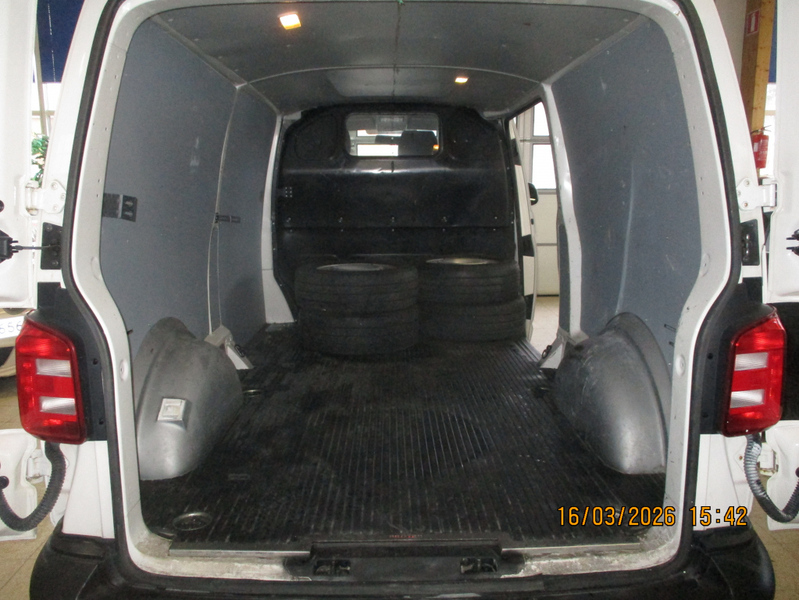 Volkswagen Transporter vaihtoauto