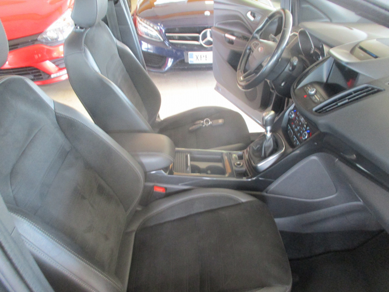 Ford Kuga vaihtoauto
