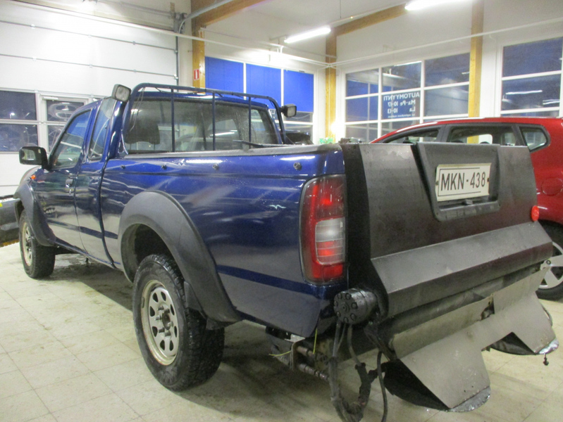 Nissan NP300 vaihtoauto