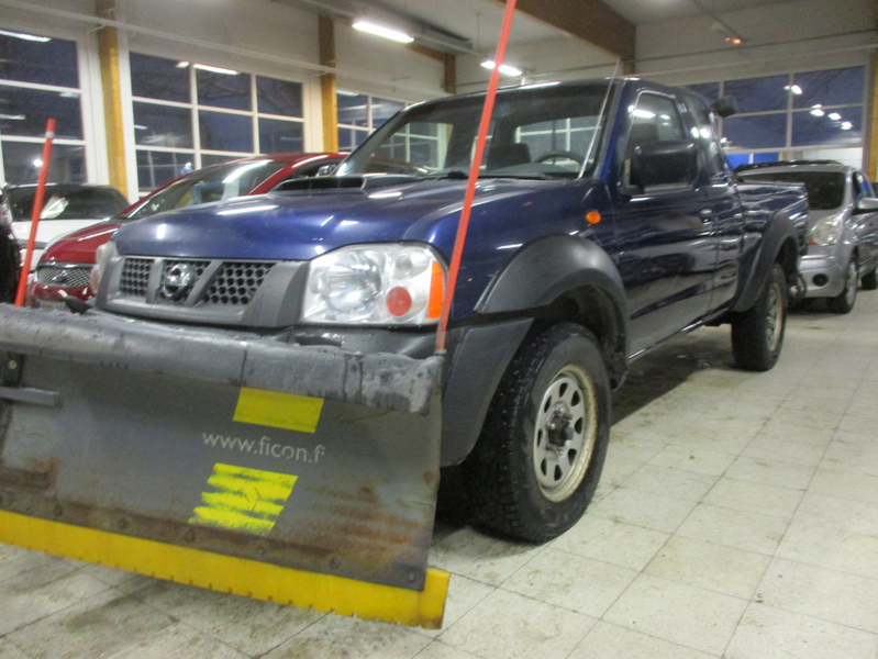 Nissan NP300 vaihtoauto