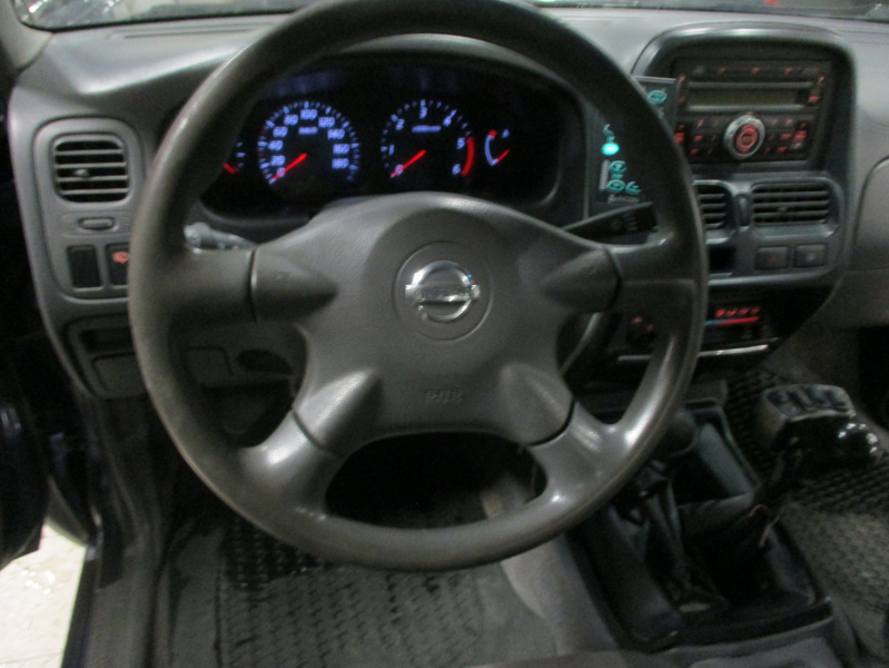 Nissan NP300 vaihtoauto