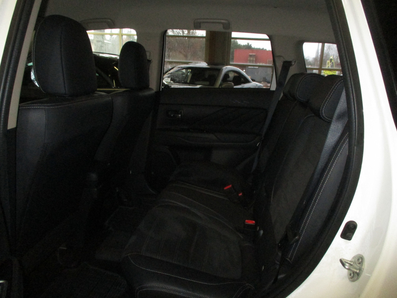 Mitsubishi Outlander PHEV vaihtoauto