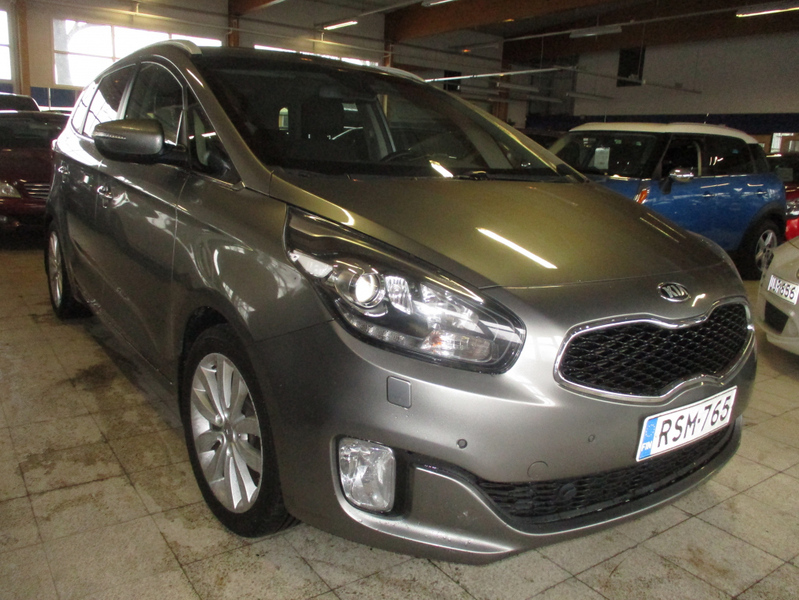 Kia Carens vaihtoauto