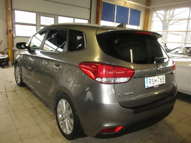 Kia Carens vaihtoauto