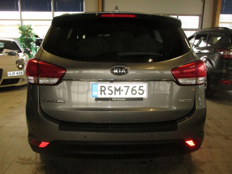 Kia Carens vaihtoauto