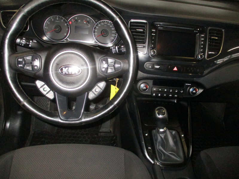Kia Carens vaihtoauto