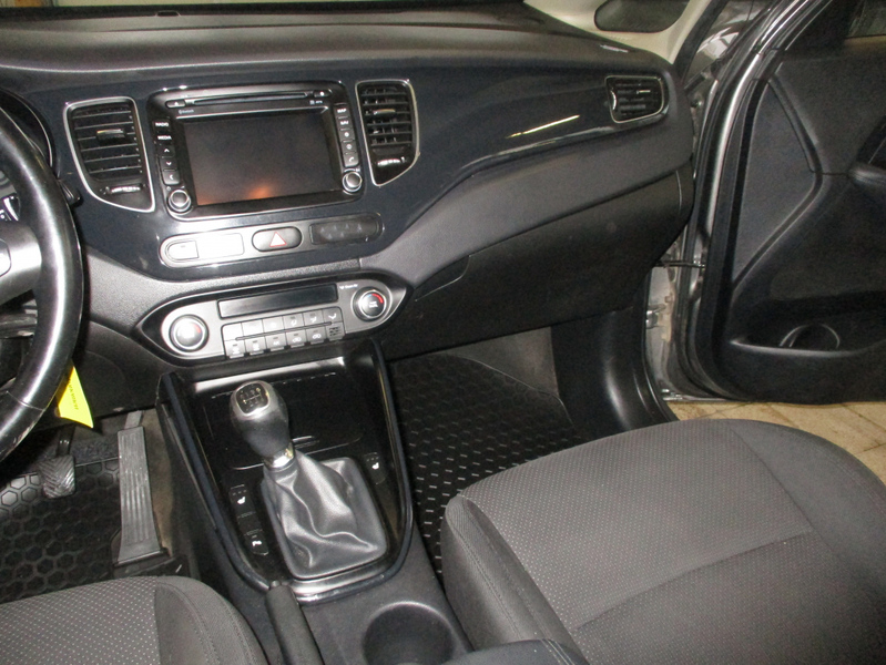 Kia Carens vaihtoauto