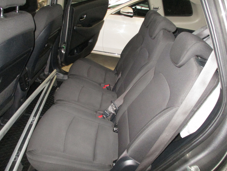 Kia Carens vaihtoauto