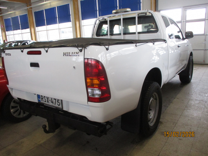 Toyota Hilux vaihtoauto